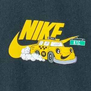 NIKE Men's Black Graphic T-Shirt NYC Taxi Cabbie Fare Print Tee Size Medium F10